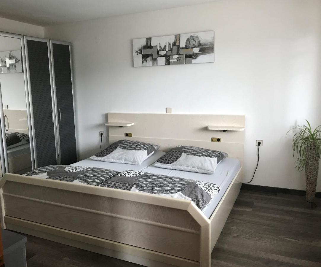 Ferienwohnung Nuedling Hilders Екстериор снимка